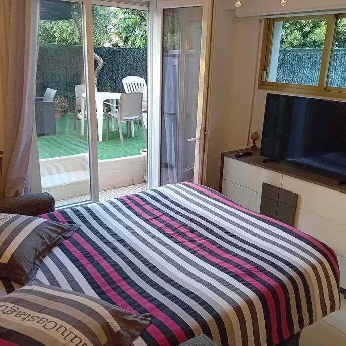 Studio Cosy Terrasse Front Mer Cagnes-sur-Mer Esterno foto