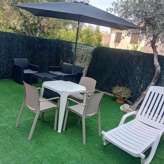 Studio Cosy Terrasse Front Mer Cagnes-sur-Mer Esterno foto